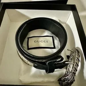 Gucci belt , amazing condition hardly worn GUCCI REVERSIBLE GG BELT REVIEW & STYLING // LUXURY DESIGNER  main image 3